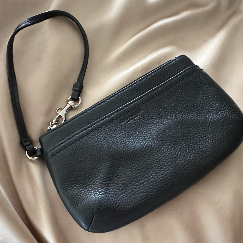 Coach Park Leather Medium Black Wristlet Clutch